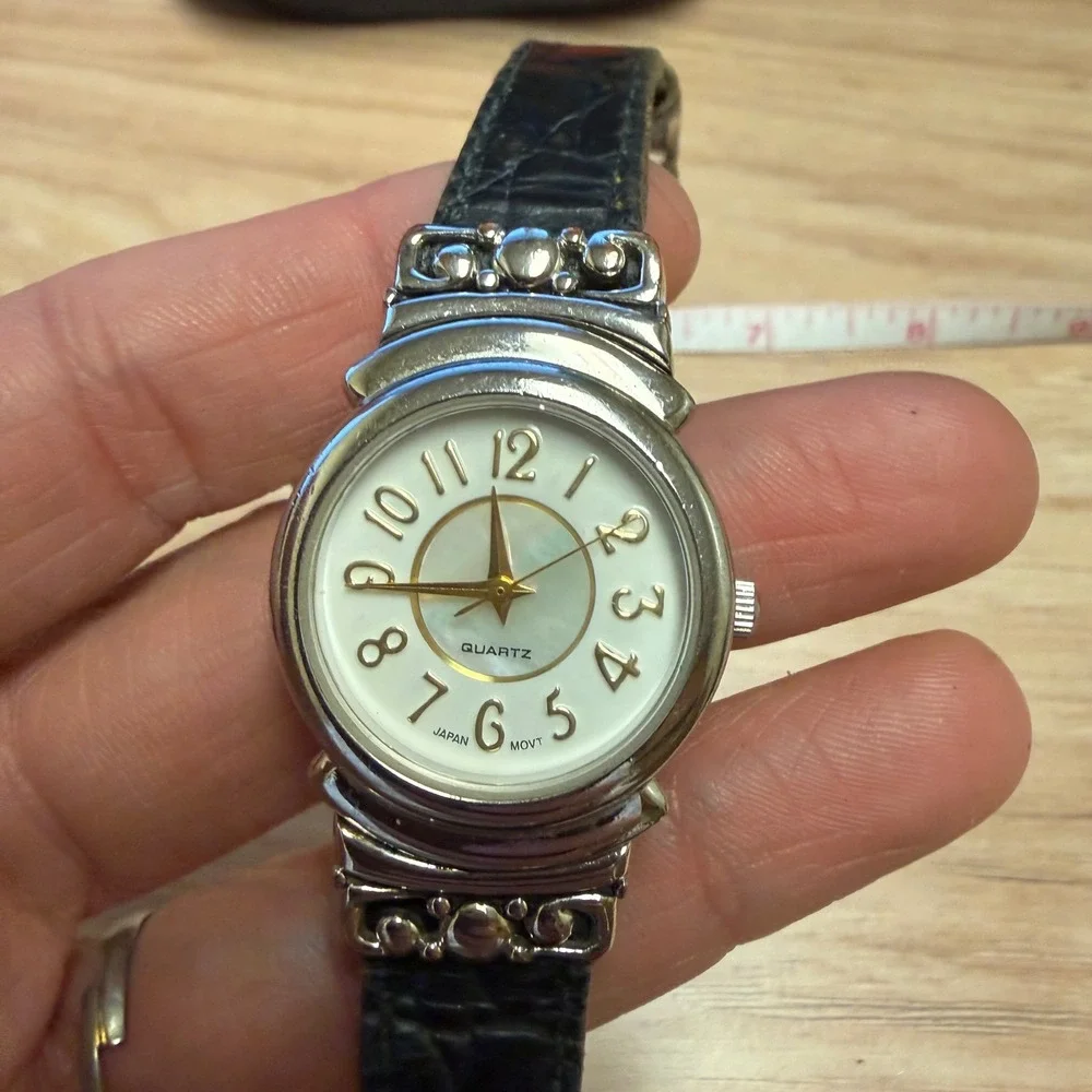 Vintage Japan Movt Quartz Watch Mother of Pearl Dial Black Leather Works